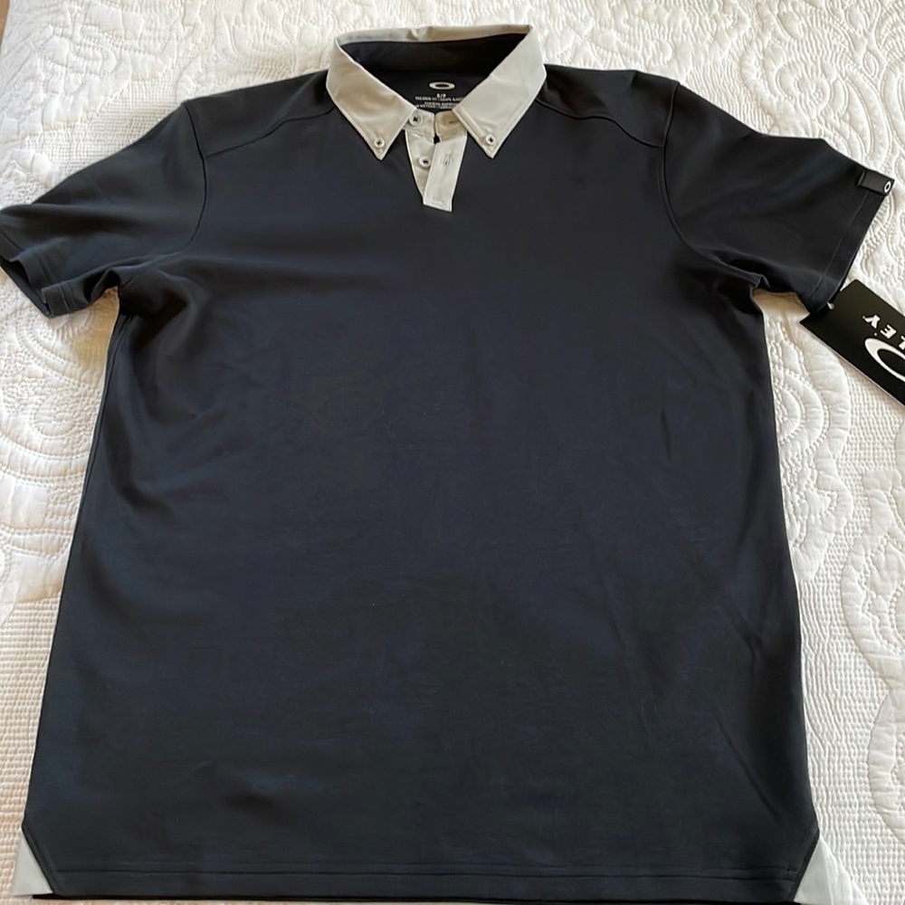 NWT mens Oakley golf shirt
